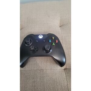 Microsoft Xbox One Wireless Controller Model 1697 – Black – Tested & Working...